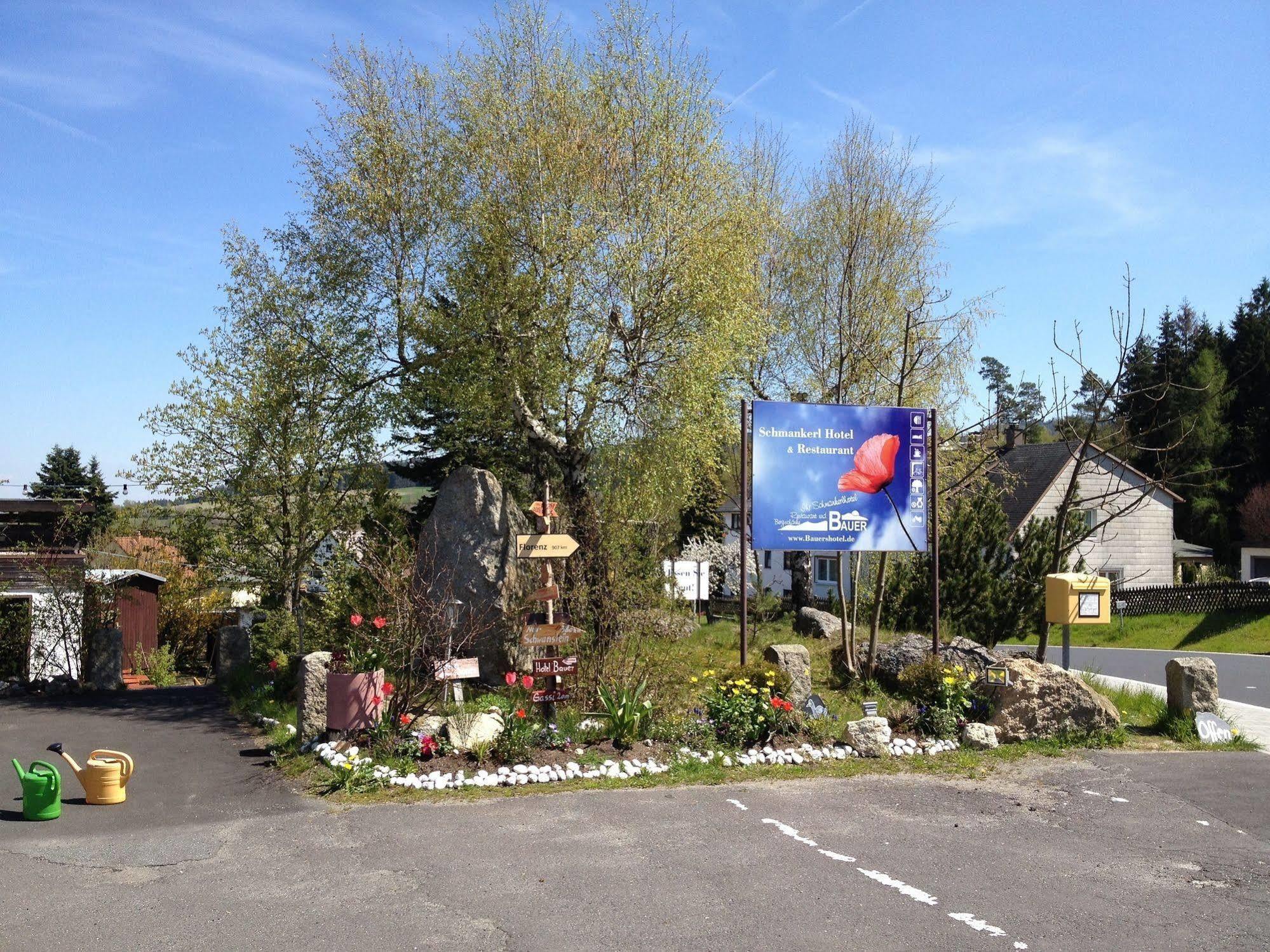 Antjes Schmankerlhotel Und Restaurant Tröstau Exterior foto