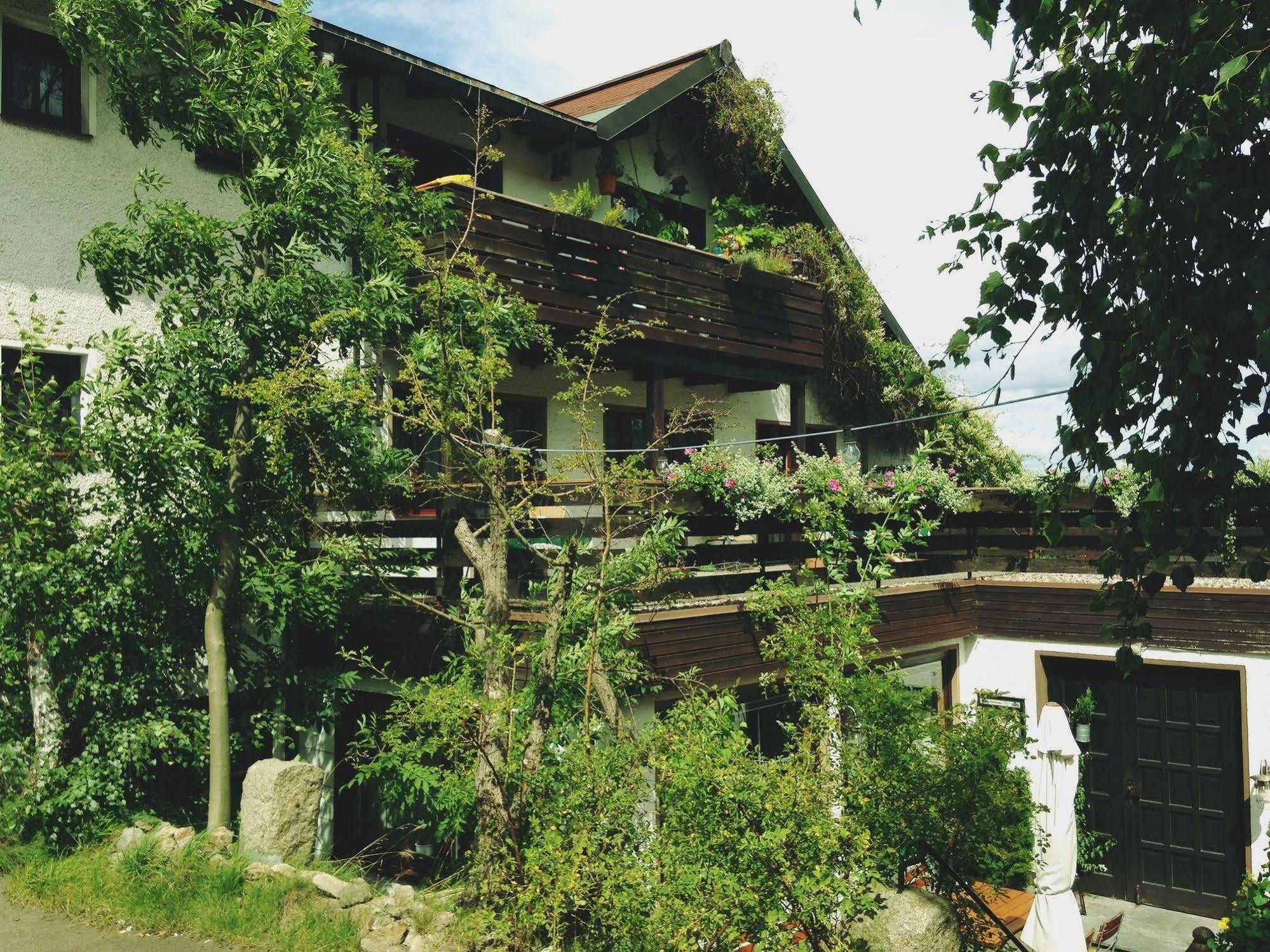 Antjes Schmankerlhotel Und Restaurant Tröstau Exterior foto